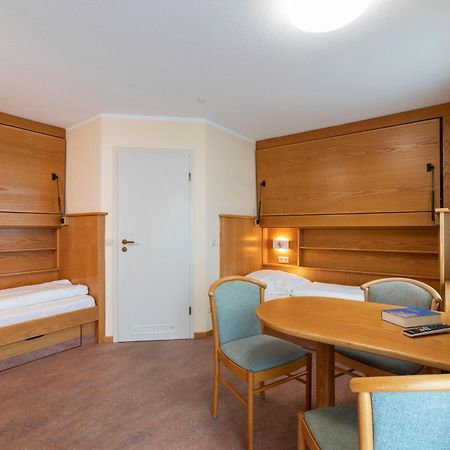 טייסנדורף Haus Chiemgau - Kolping-Familienhotel מראה חיצוני תמונה
